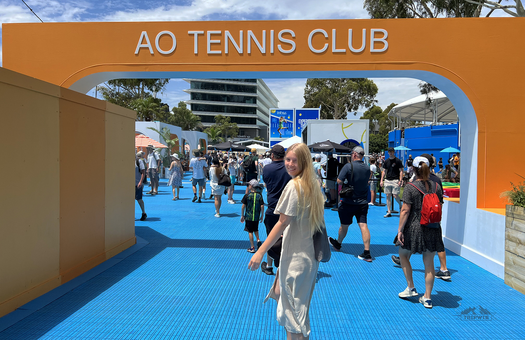 AO tennis club