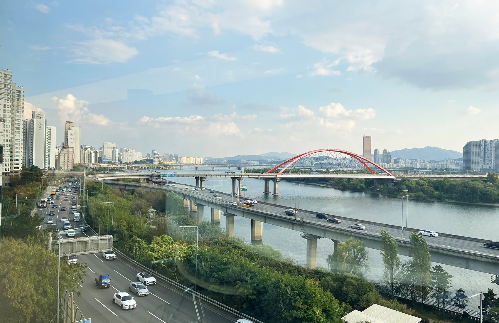 Bridge across Han River