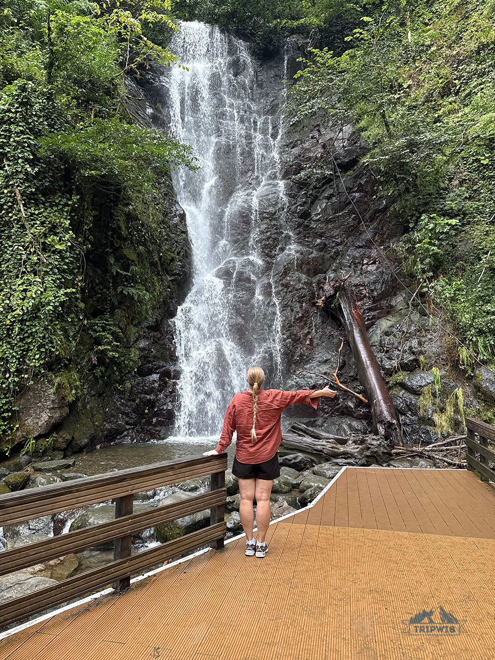 Mirveti Waterfall