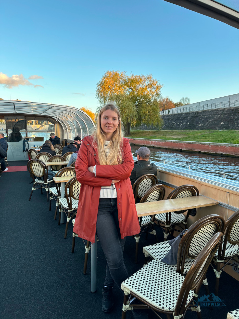 boat cruise down the Spree River