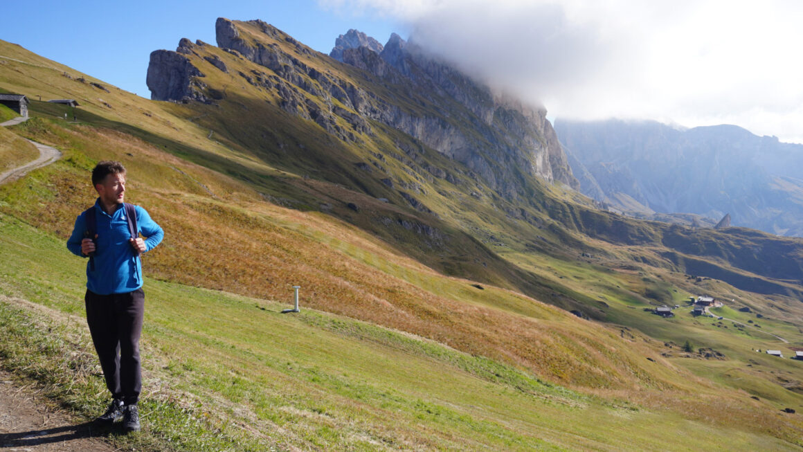 How to visit Seceda in the Dolomites: Col Raiser cable car + hike (a cheaper and more fun option)