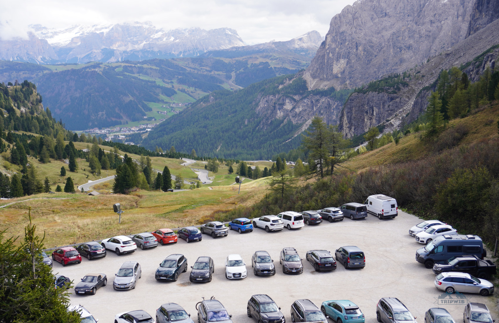 Passo Gardena Dolomites parking