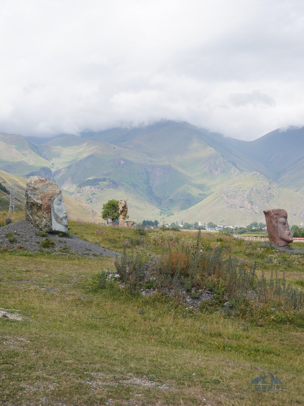 Gigantic Sculptures