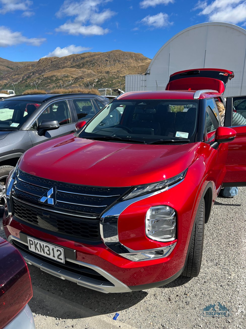 rental-mitsubishi-outlander-queenstown