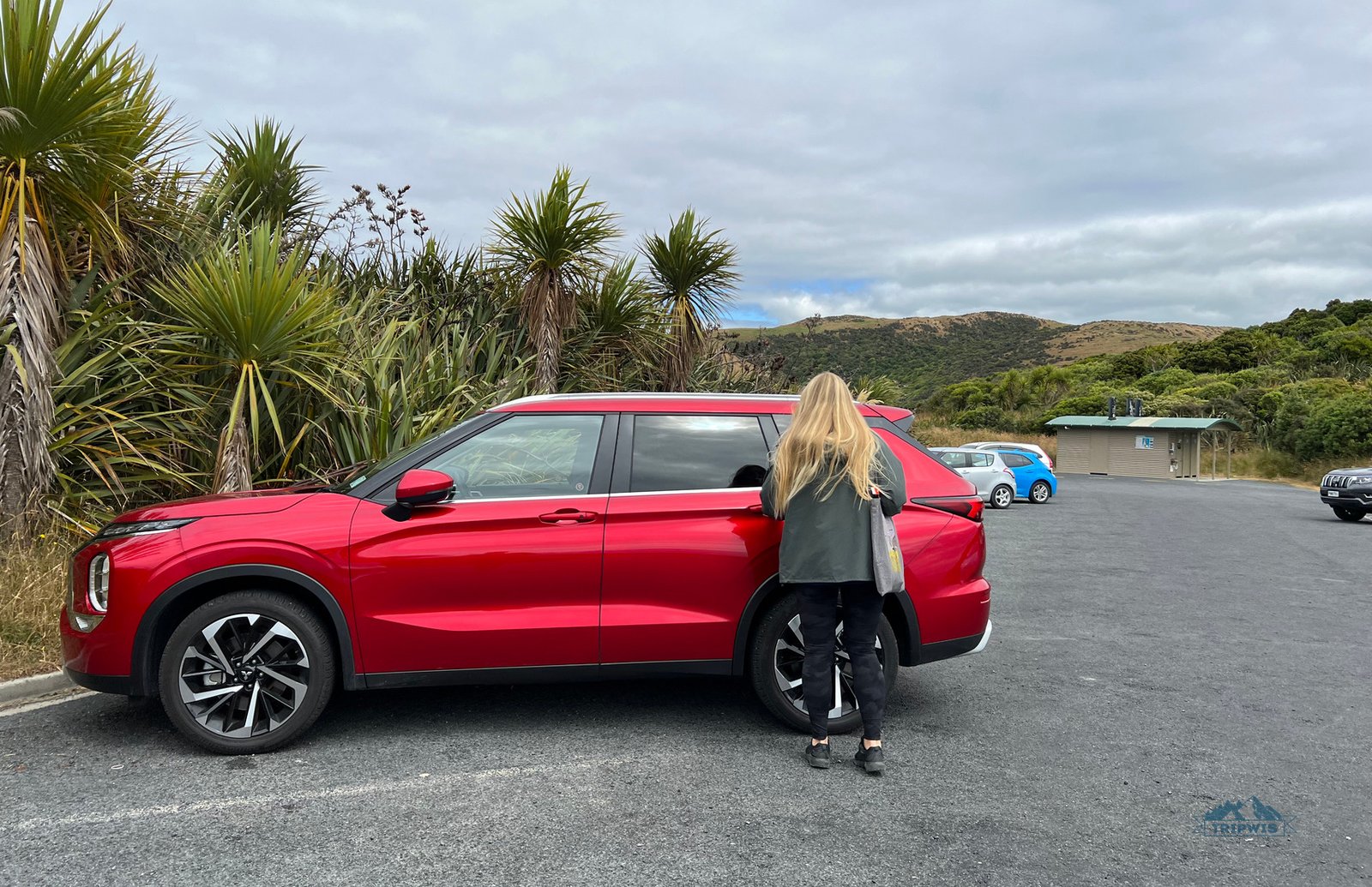 rental-suv-car-park-south-island