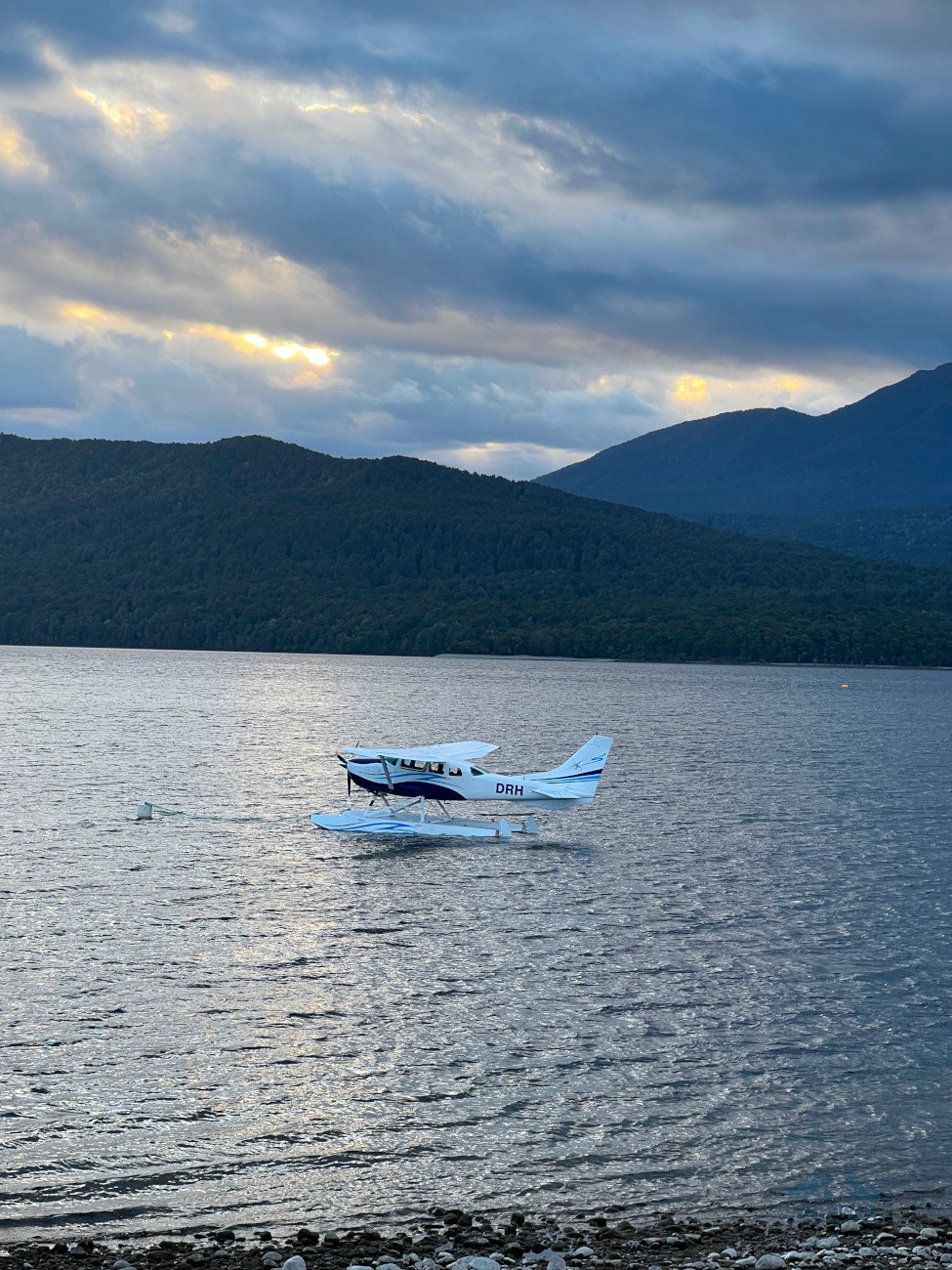 Te Anau lake